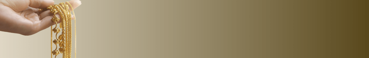 Beautiful personalized necklaces for women, offering custom engraving options to create a meaningful, one-of-a-kind gift.