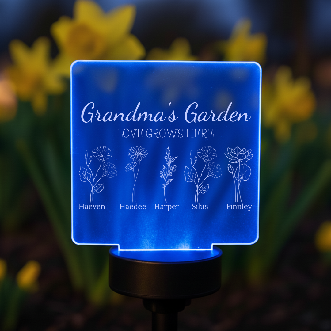 Love Grows Here Personalized Family Solar Garden Light