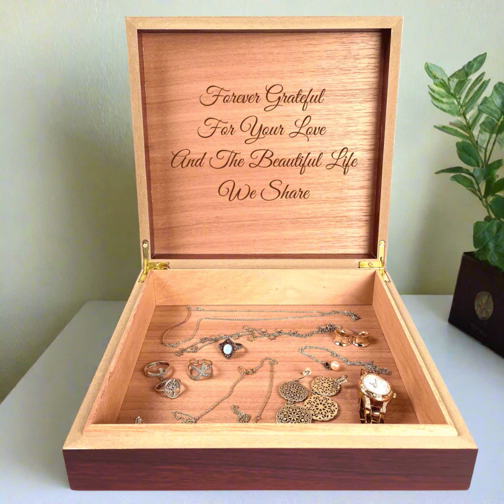 Keepsake Jewelry Box