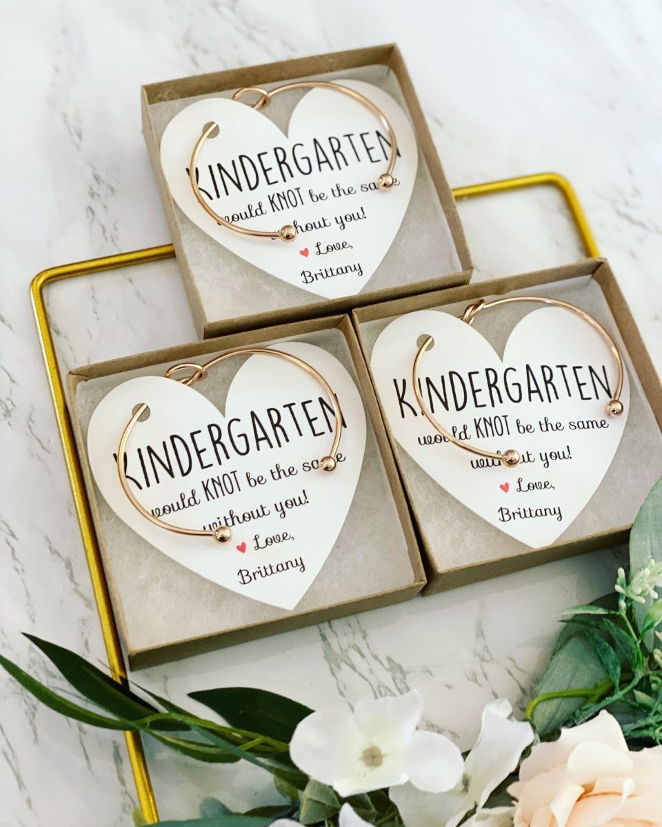 Bracelet Knot Bangle & Heart Card