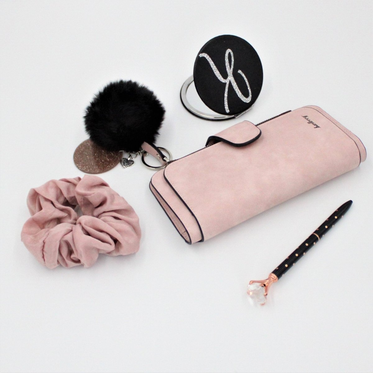 Gift Box Galentines On The Go