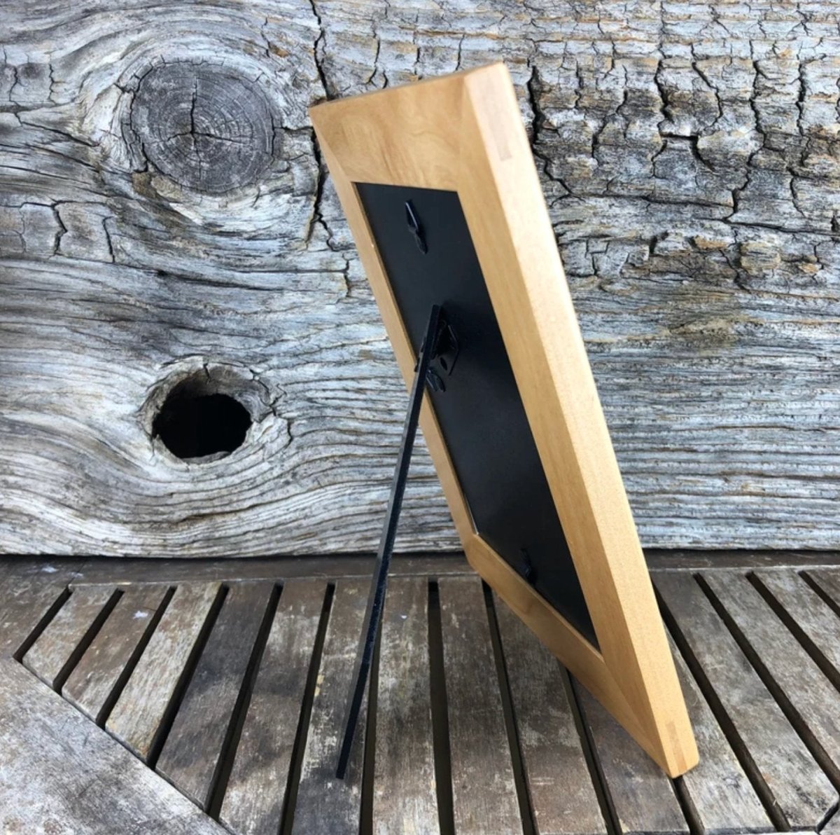 Picture Frames Frozen in Time