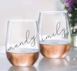 41 Personalized Wine Glass Designs That Will Impress Your Guests