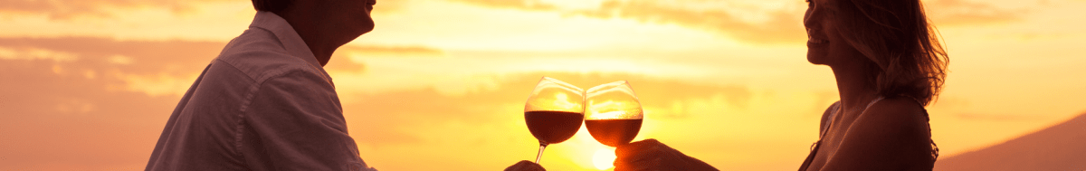 Curated selection of thoughtful anniversary gifts for women, featuring personalized and meaningful presents to celebrate love and milestones.