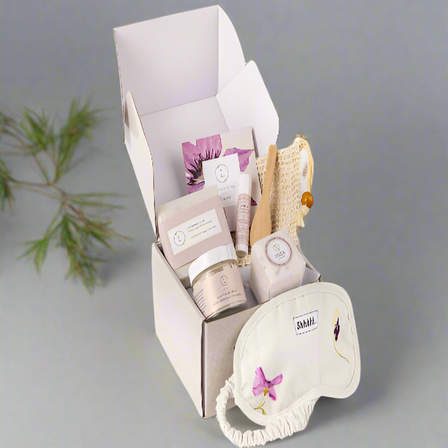 Mini Lavender Spa Gift Box with Natural Soap, Clay Mask, Shower Steamer & Lip Balm – Perfect Thank You or Self-Care Gift