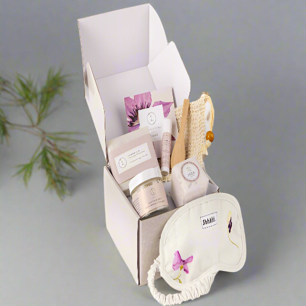 Mini Lavender Spa Gift Box with Natural Soap, Clay Mask, Shower Steamer &amp; Lip Balm – Perfect Thank You or Self-Care Gift