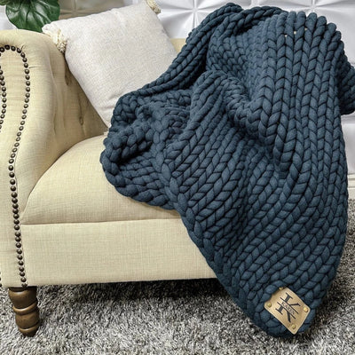 Cozy Bliss Chunky Knit Blanket