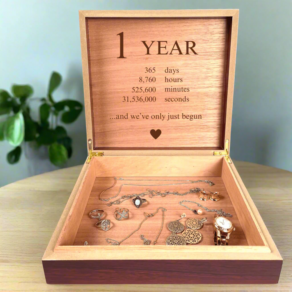 Personalized Personalized Keepsake Jewelry Box for her, Customized Gifts for Women by Groovy Girl Gifts