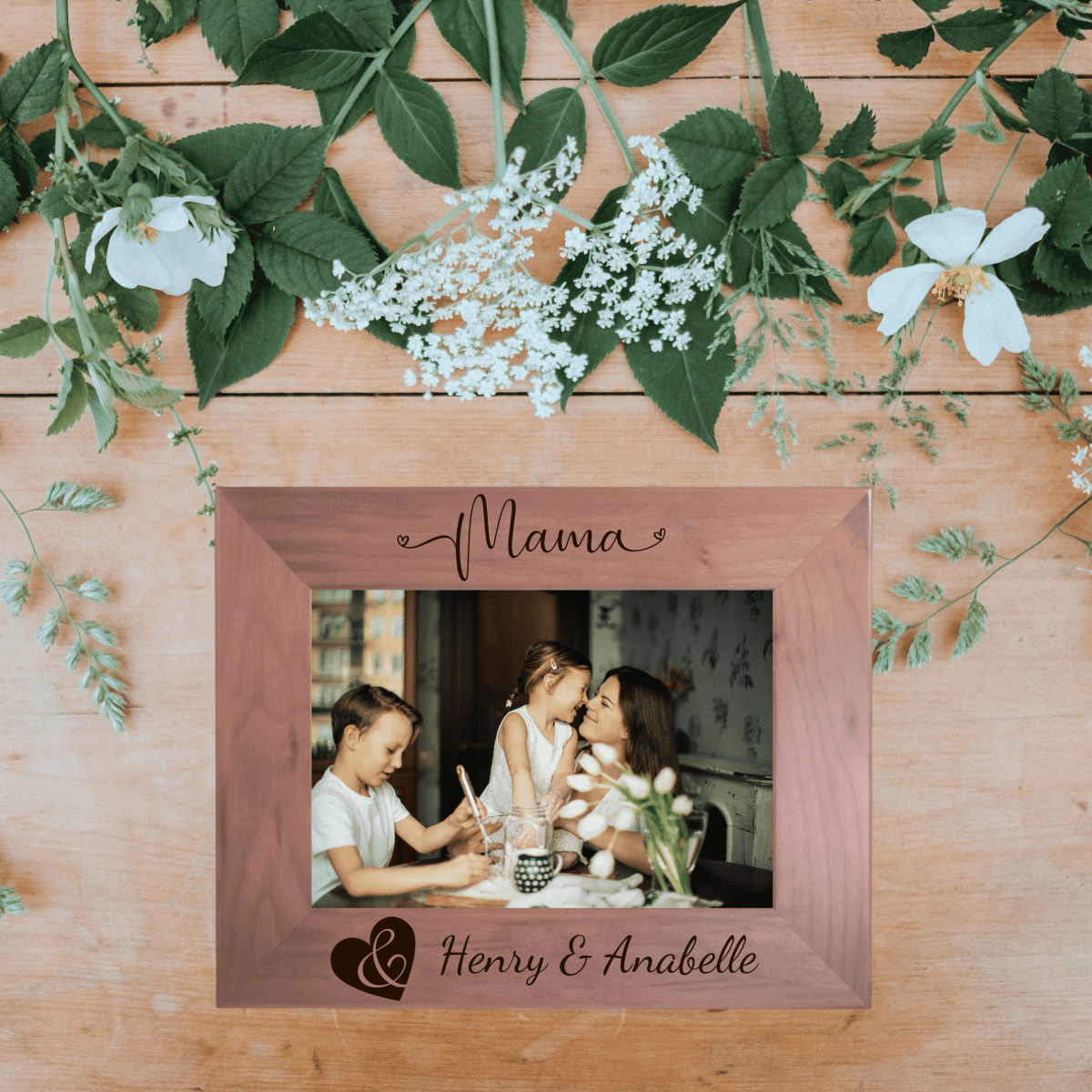 Personalized Custom Mama&#39;s Love Frame for her, Customized Gifts for Women by Groovy Girl Gifts