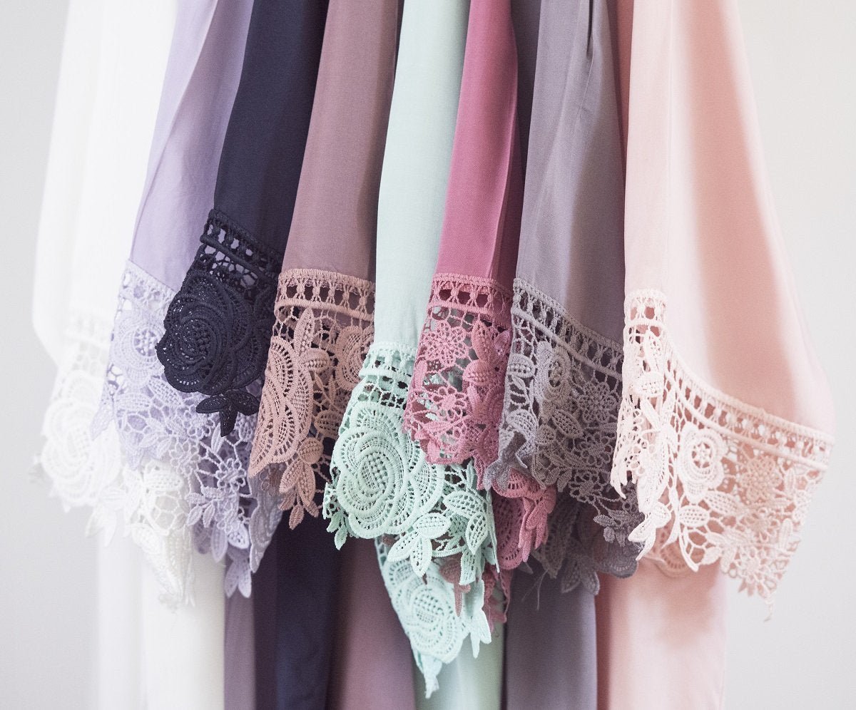 Robes Pretty in Lace