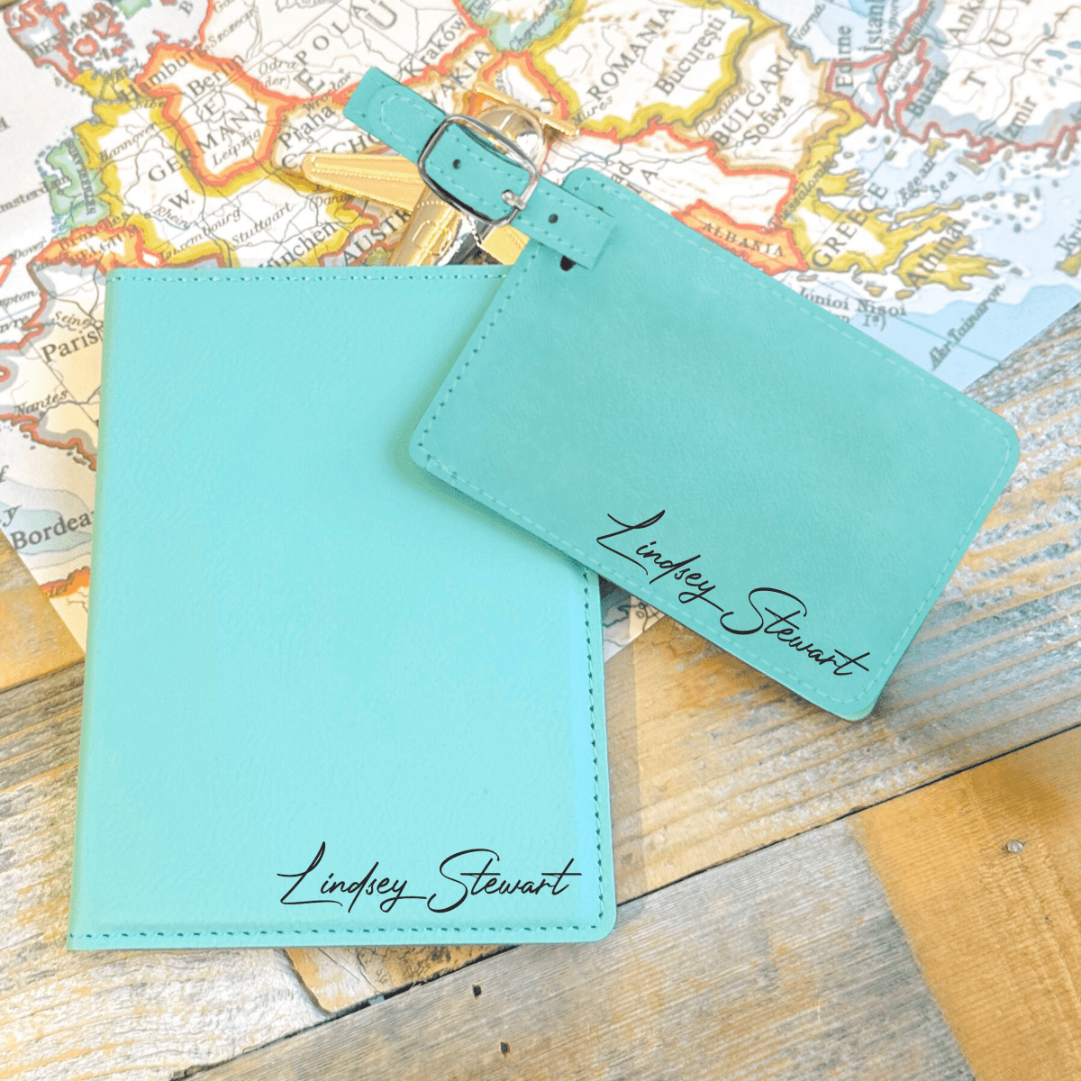 Personalized travel set with custom luggage tag and passport cover
