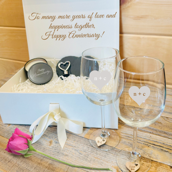 Anniversary Wine Gift Set