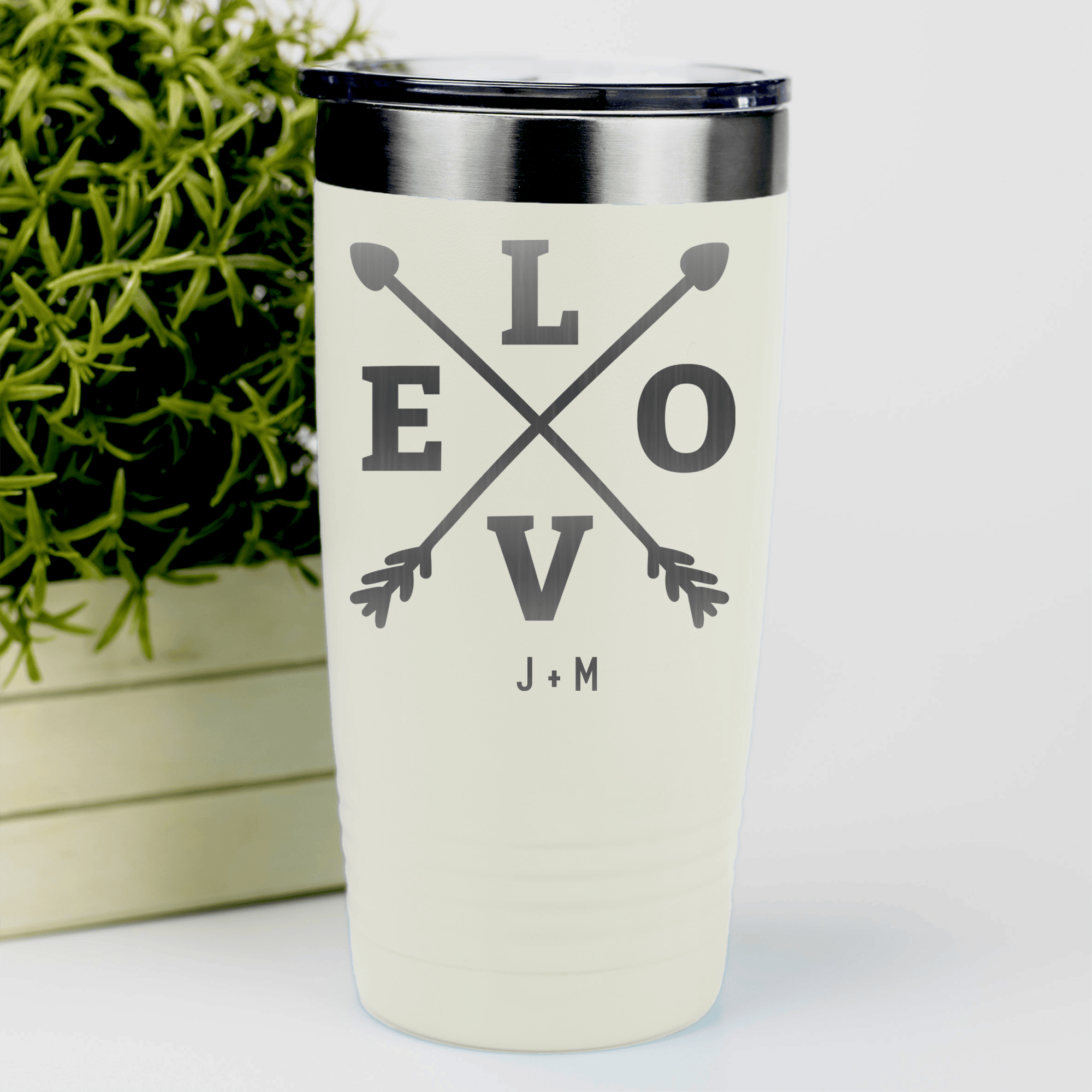 White Valentines Day Tumbler With Arrow Of Love Design