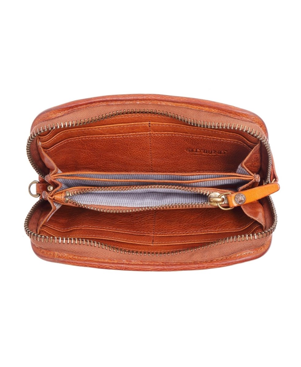 Bags & Luggage - Women's Bags - Clutches Golden Mola Leather Clutch