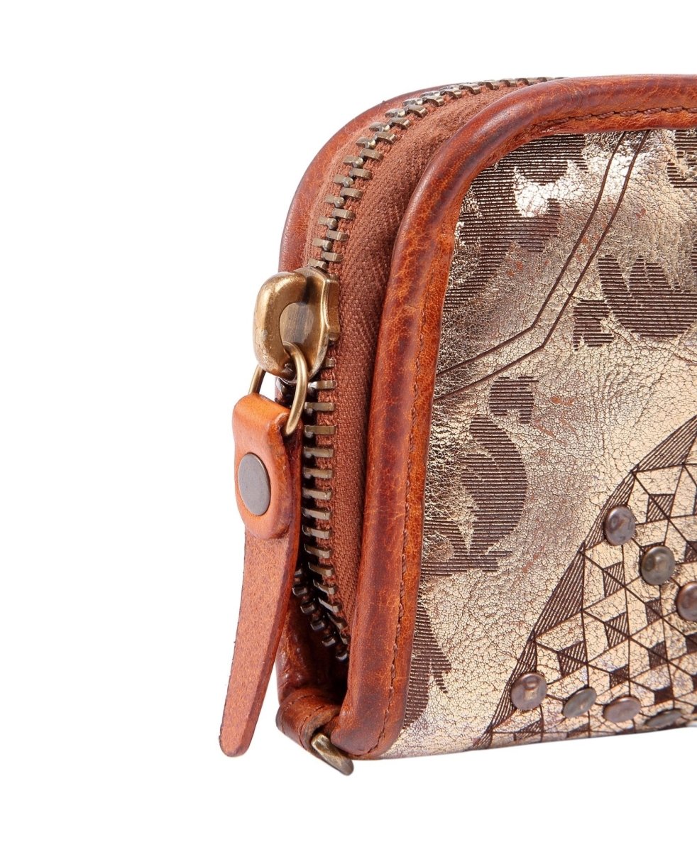 Bags & Luggage - Women's Bags - Clutches Golden Mola Leather Clutch