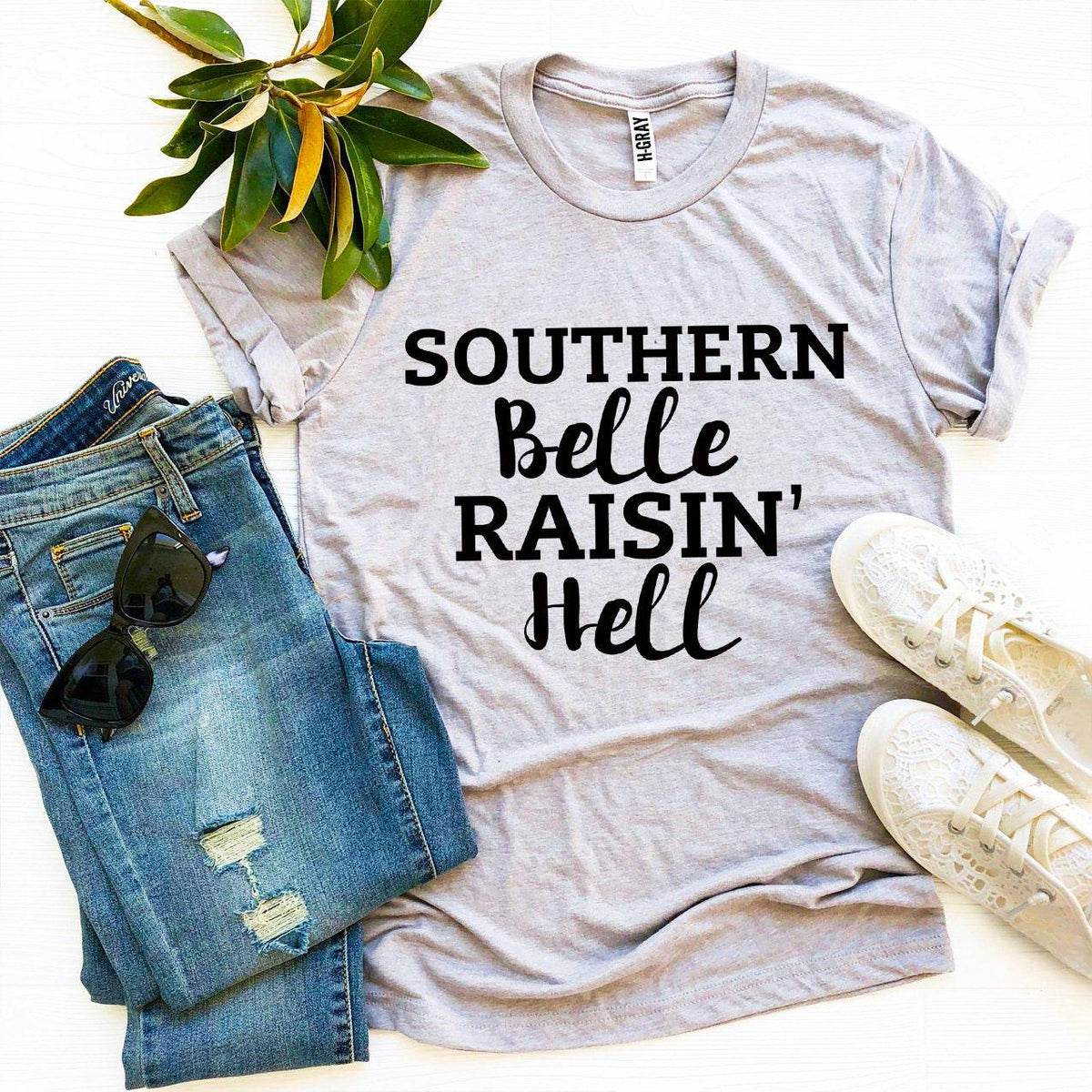 T-shirts Southern Belle Raisin’ Hell T-shirt